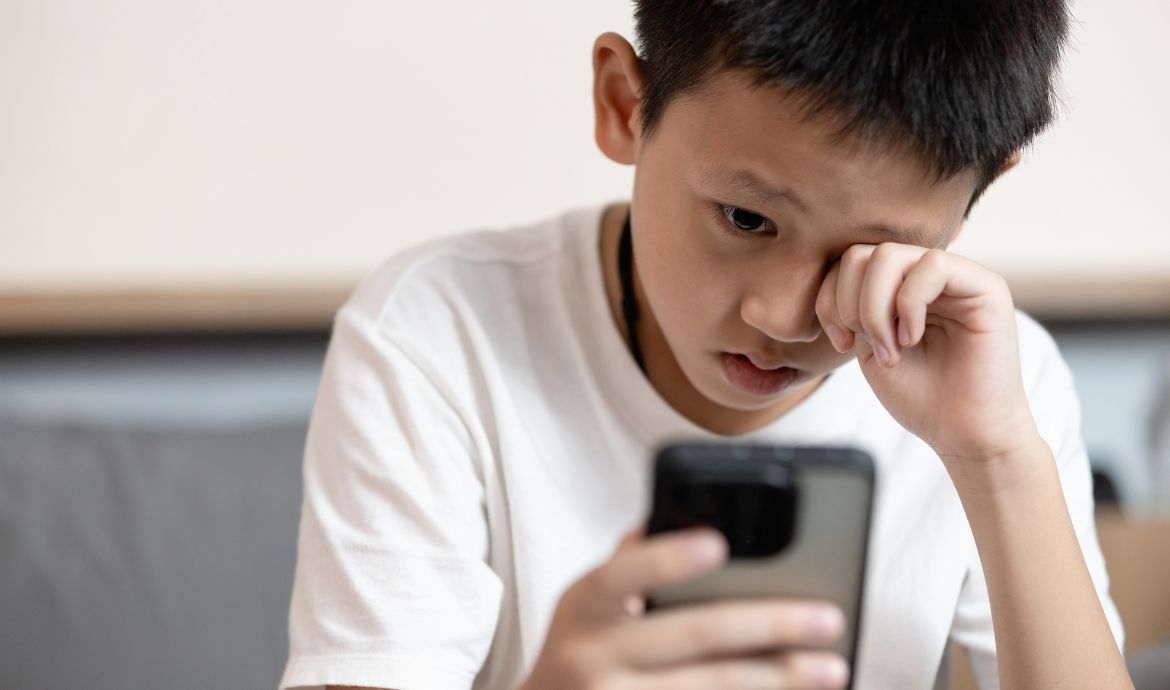 Hỗ trợ tuyển sinh & Marketing Online